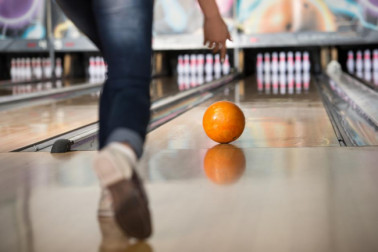 4 Bowling Tips for Beginners - All Star Lanes & Banquets - Shelby