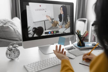The Best Tools To Create A Six-Figure Online Course in 2021