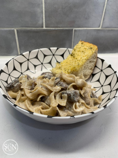 10 Easy Camping Meals - Steve and Noelle